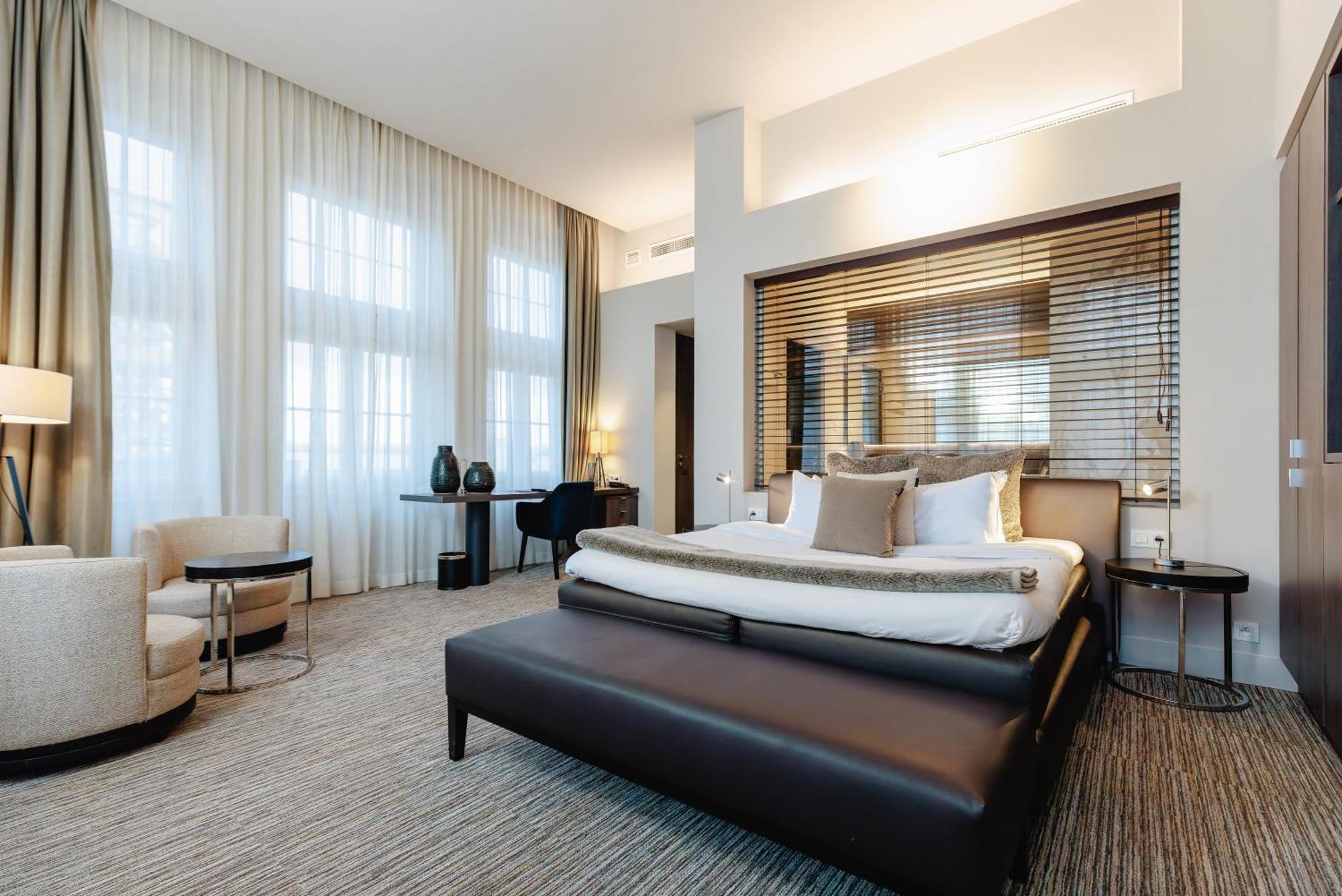 Terhills Hotel Maasmechelen Extérieur photo